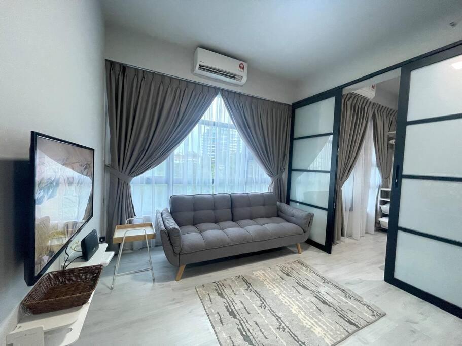 Apartemen Jesselton Quay,2br,4-5pax,mountain View *